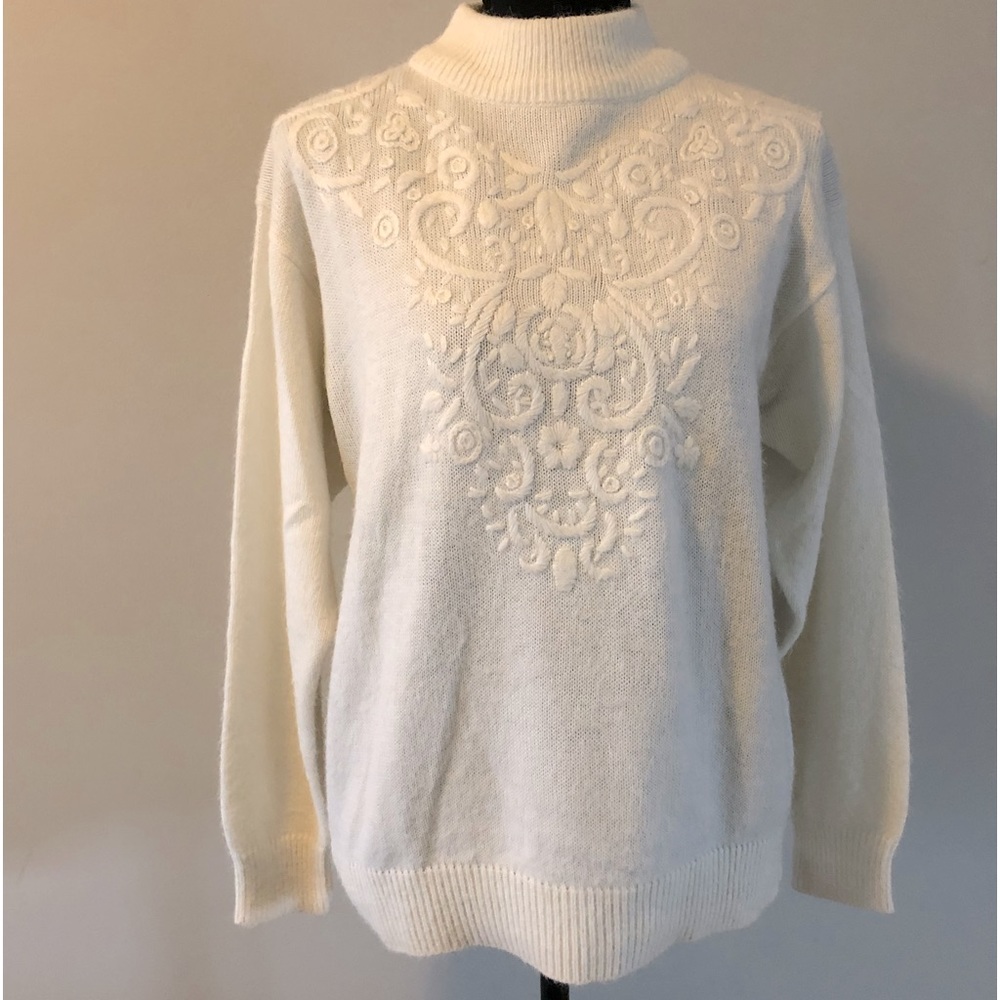 Women’s Vintage Barbra Sue White Pullover Textured front knit size L